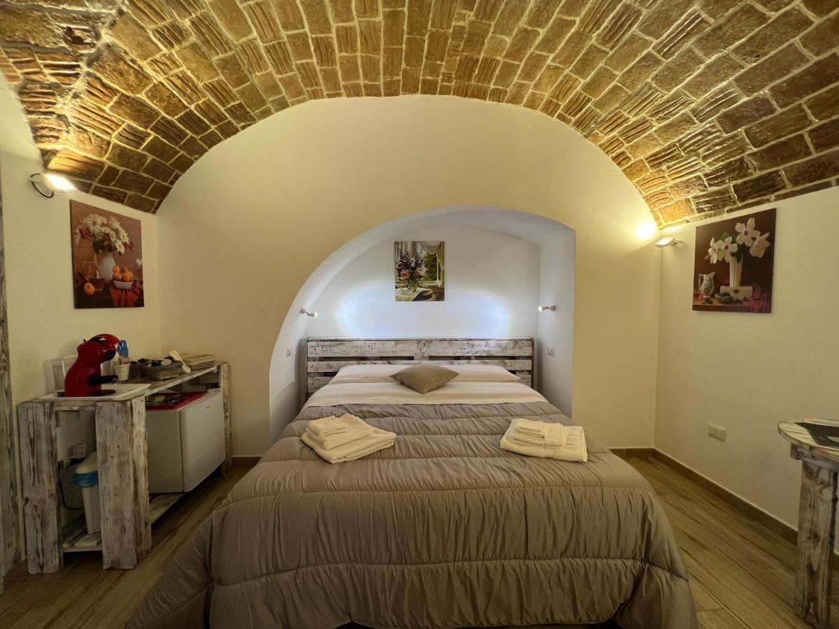לינה וארוחת בוקר L Antico Soffitto טרופאה מראה חיצוני תמונה